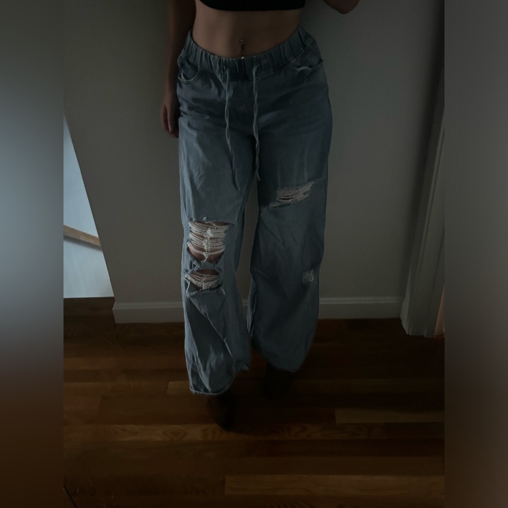baggy ripped jeans